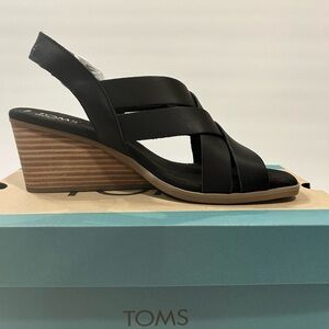 TOMS Women's Gracie Black Wedge Leather Sandals - Size 6.5